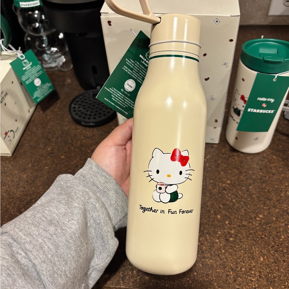 Starbucks X Sanrio Hello Kitty Water Bottle